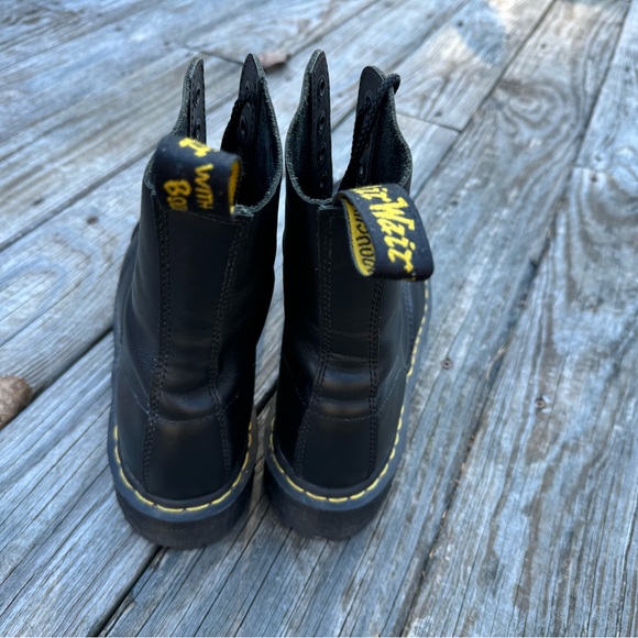 Dr. Martens Men’s Steel Toe Boot - black, 9-hole - Picture 2 of 7